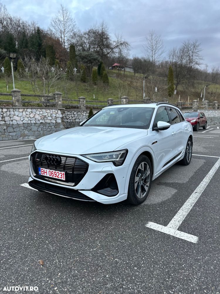 Audi e-tron 50 quattro S line - 9