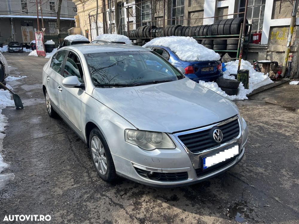 Dezmembrez VW Volkswagen Passat B6 4 motion berlina 2.0 BKP 140CP gri argintiu LA7W xenon - 1