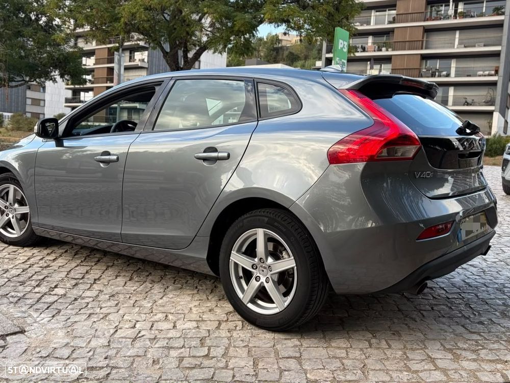 Volvo V40 - 4