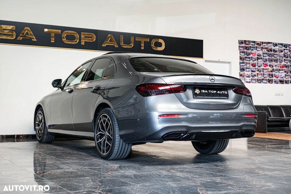 Mercedes-Benz E 300 de 4Matic 9G-TRONIC AMG Line - 36