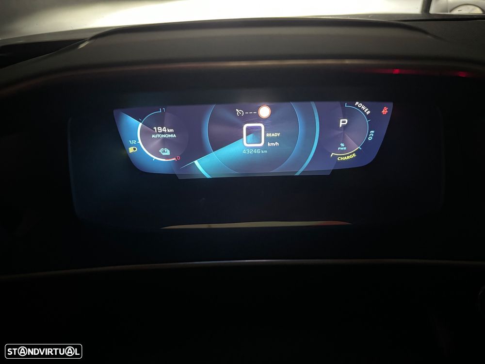 Peugeot e-2008 50 kWh Allure Pack - 22