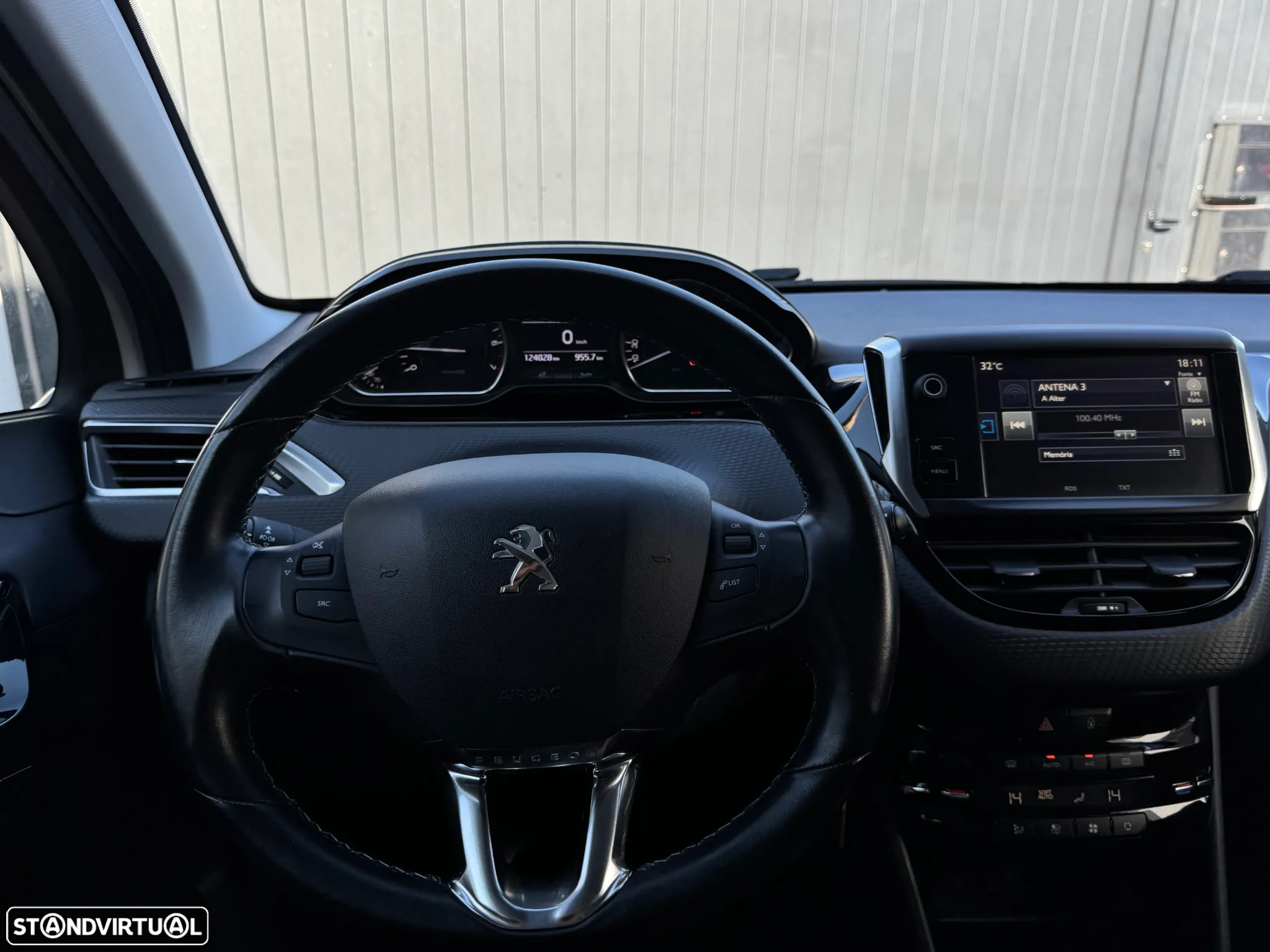 Peugeot 208 PureTech 82 Allure - 19