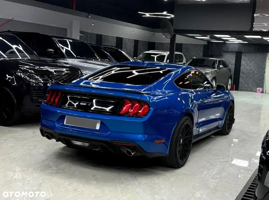 Ford Mustang - 3