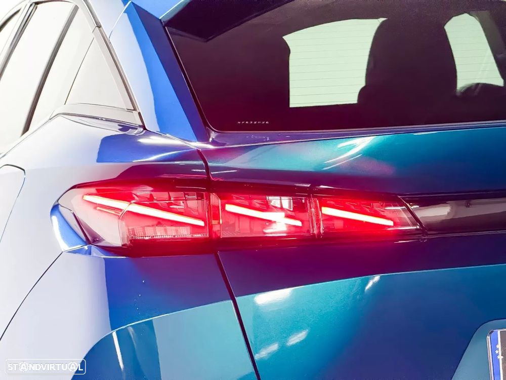 Peugeot 408 225 e-EAT8 GT - 31