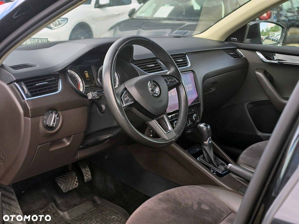 Skoda Octavia 2.0 TDI SCR L&K DSG - 11