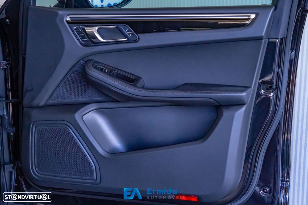 Porsche Macan S All Weather - 38