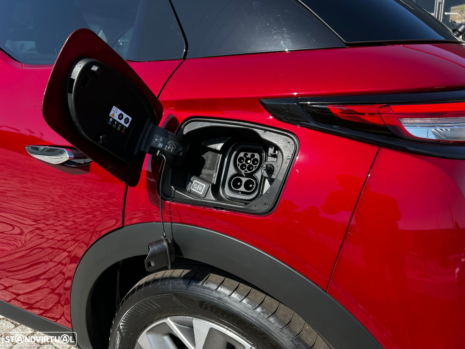 DS DS3 E-Tense Esprit de Voyage - 16