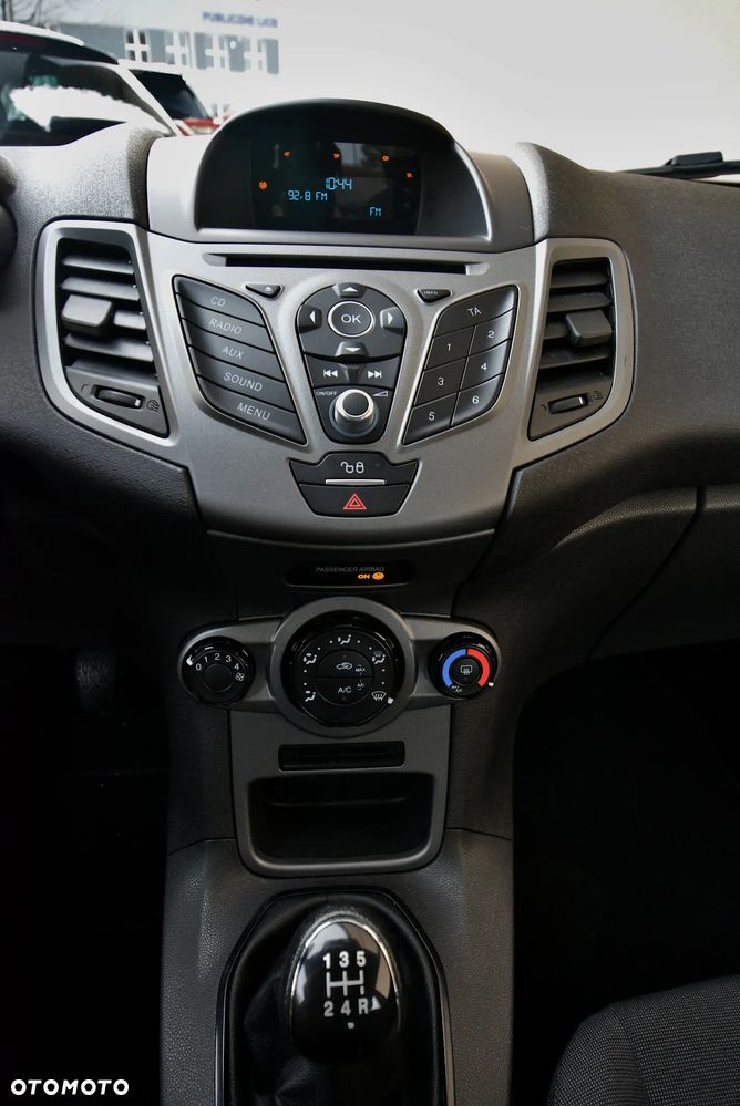 Ford Fiesta 1.25 Ambiente EU5 - 15