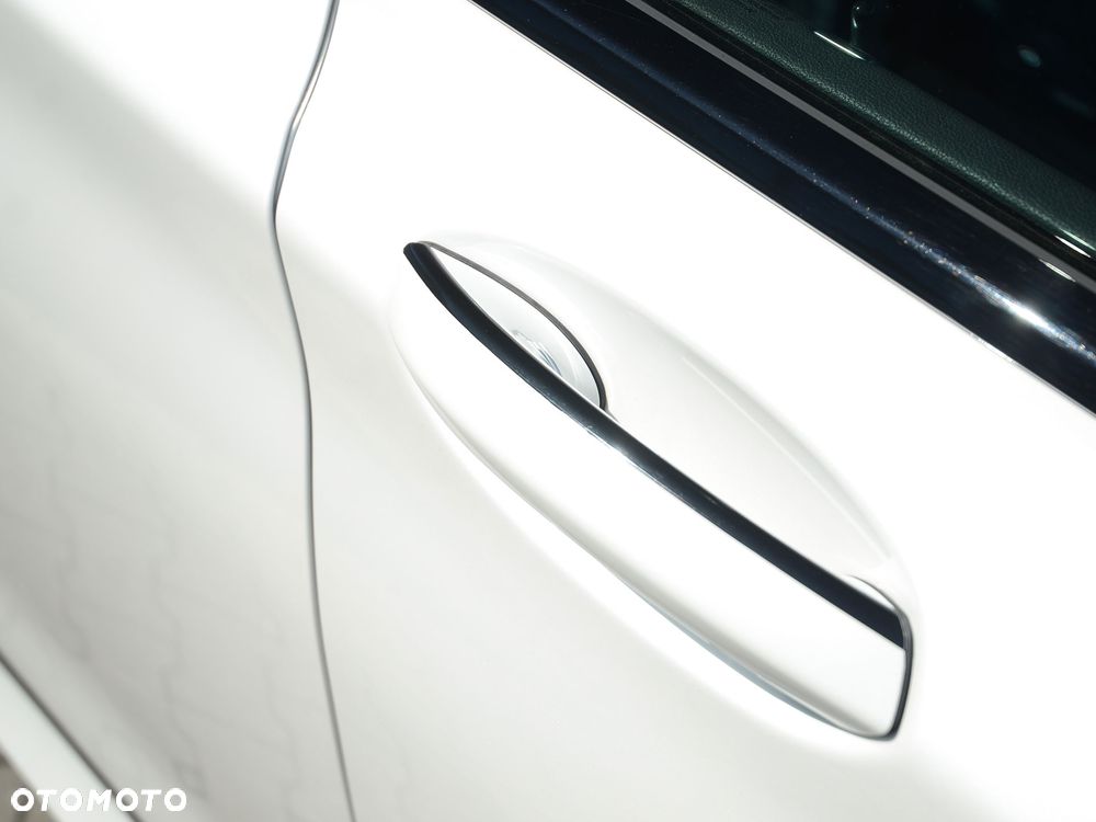 BMW Seria 7 - 16