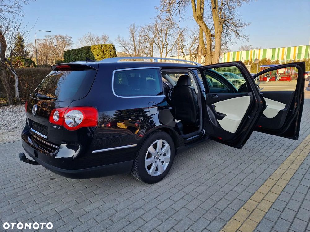 Volkswagen Passat Variant 2.0 TDI Highline DSG - 33