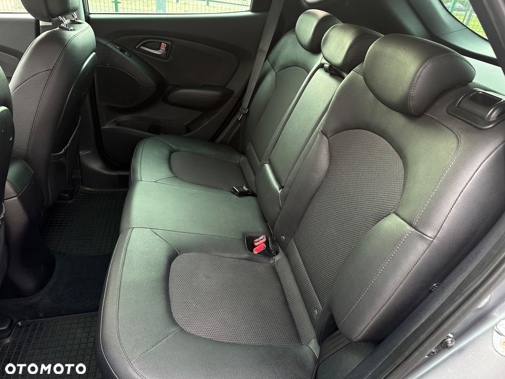 Hyundai ix35 1.6 2WD Fifa World Cup Edition - 10