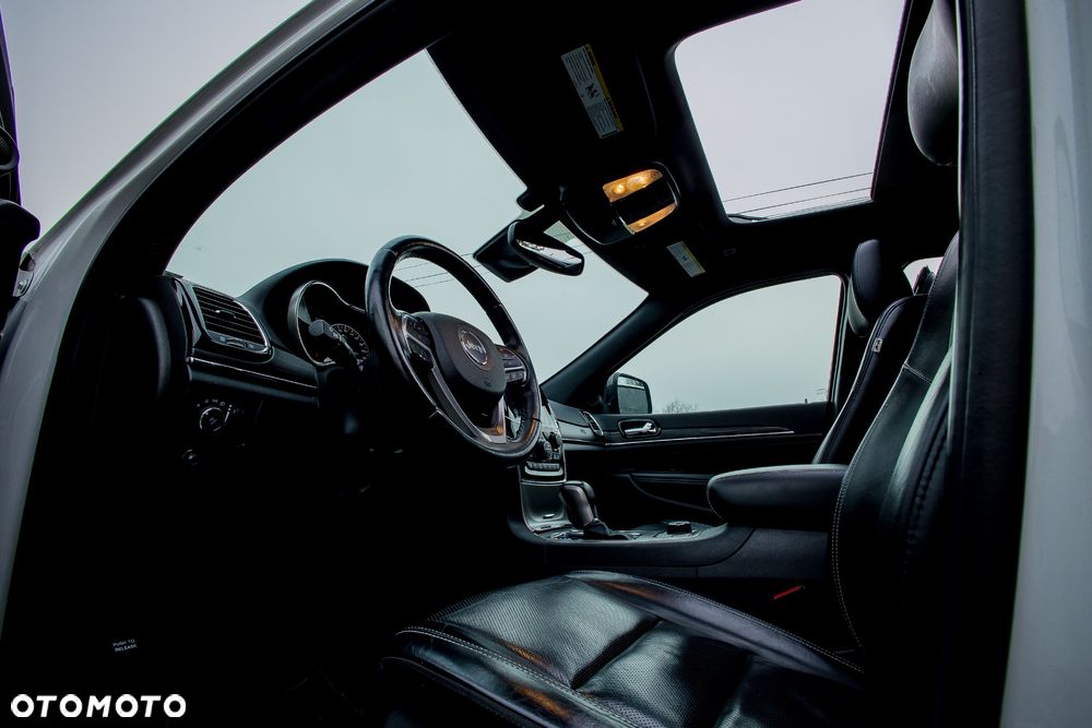 Jeep Grand Cherokee - 20