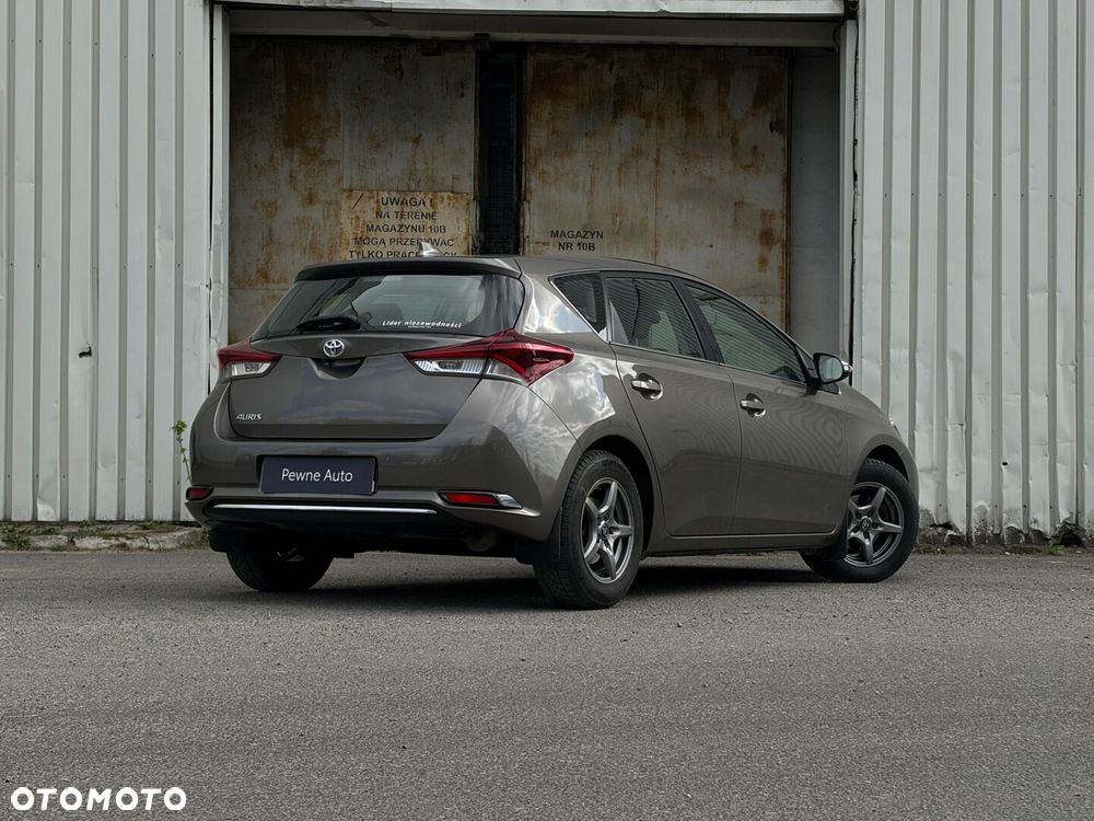 Toyota Auris 1.33 VVT-i Premium - 11
