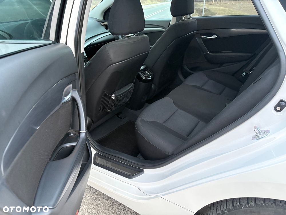 Hyundai i40 1.7 CRDi Automatik Style - 11