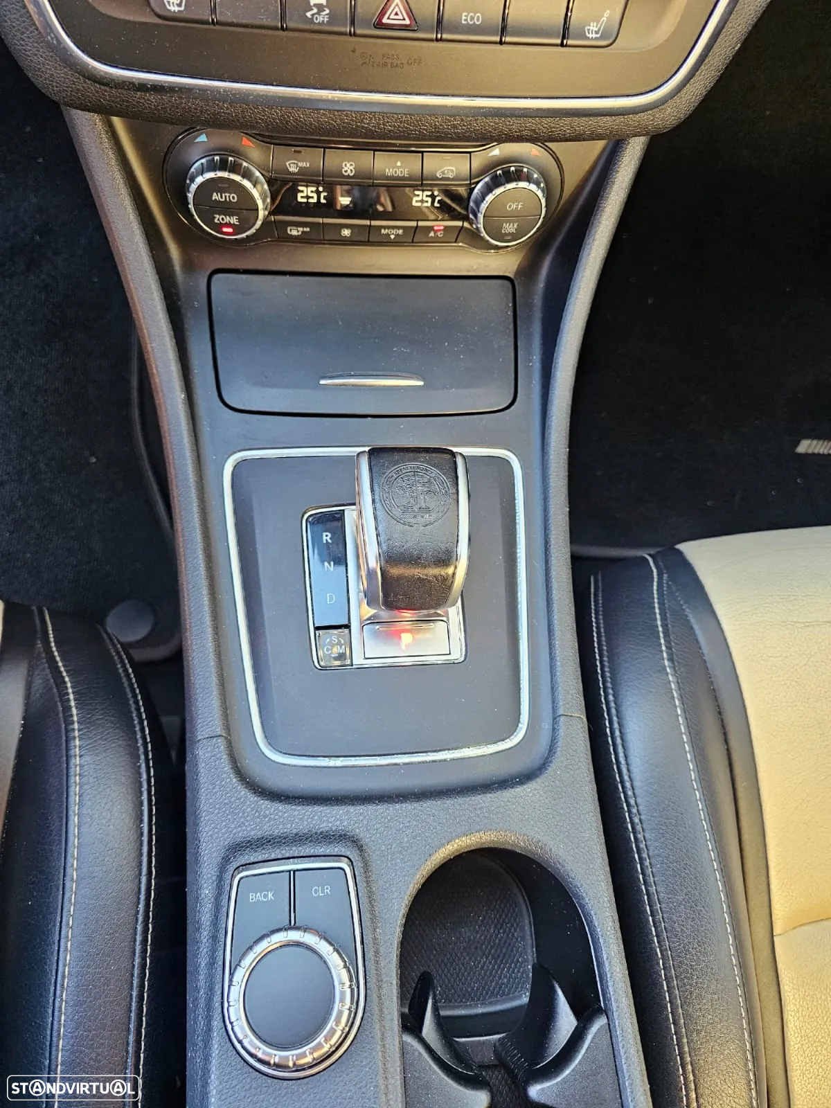Mercedes-Benz GLA 45 AMG 4Matic 7G-DCT - 17