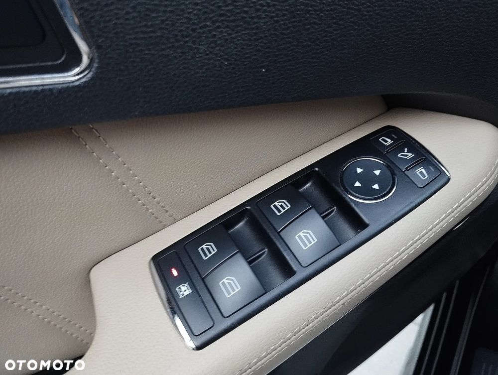 Mercedes-Benz Klasa E 250 CGI BlueEffICIENCY Avantgarde - 31