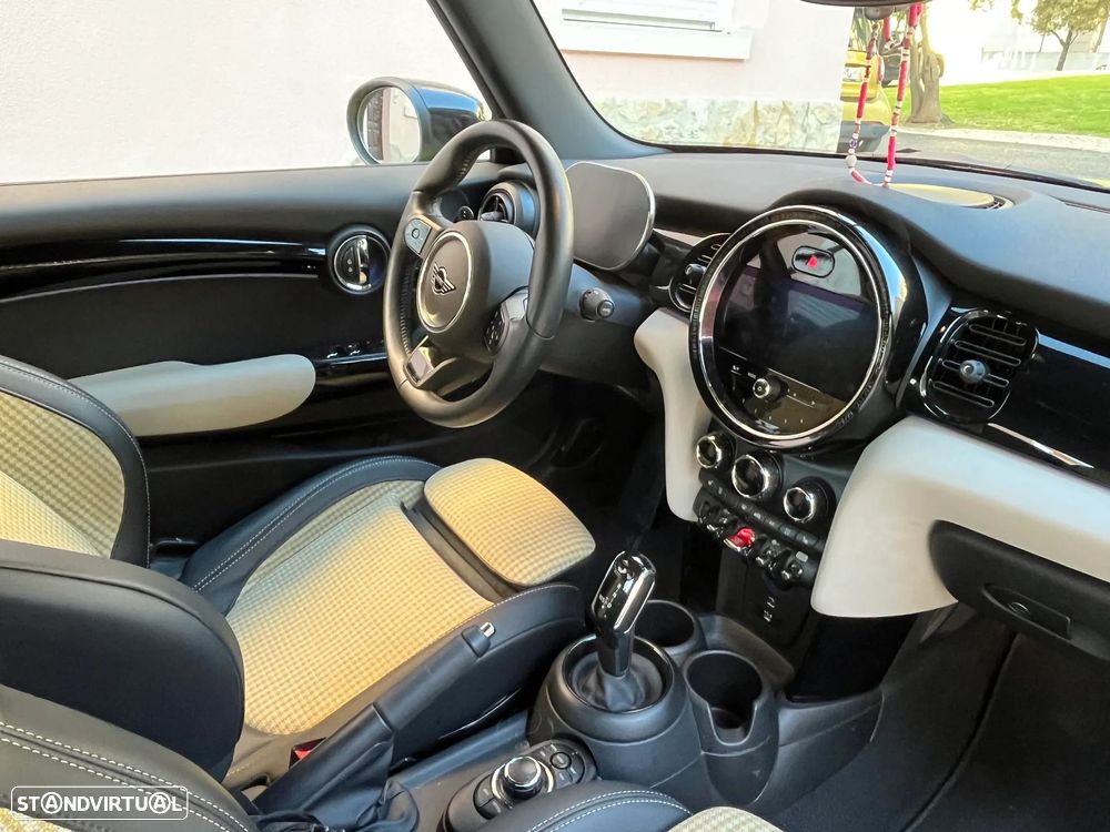 MINI Cabrio Cooper S Auto - 12