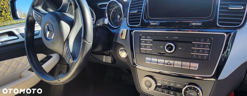 Mercedes-Benz GLE - 15