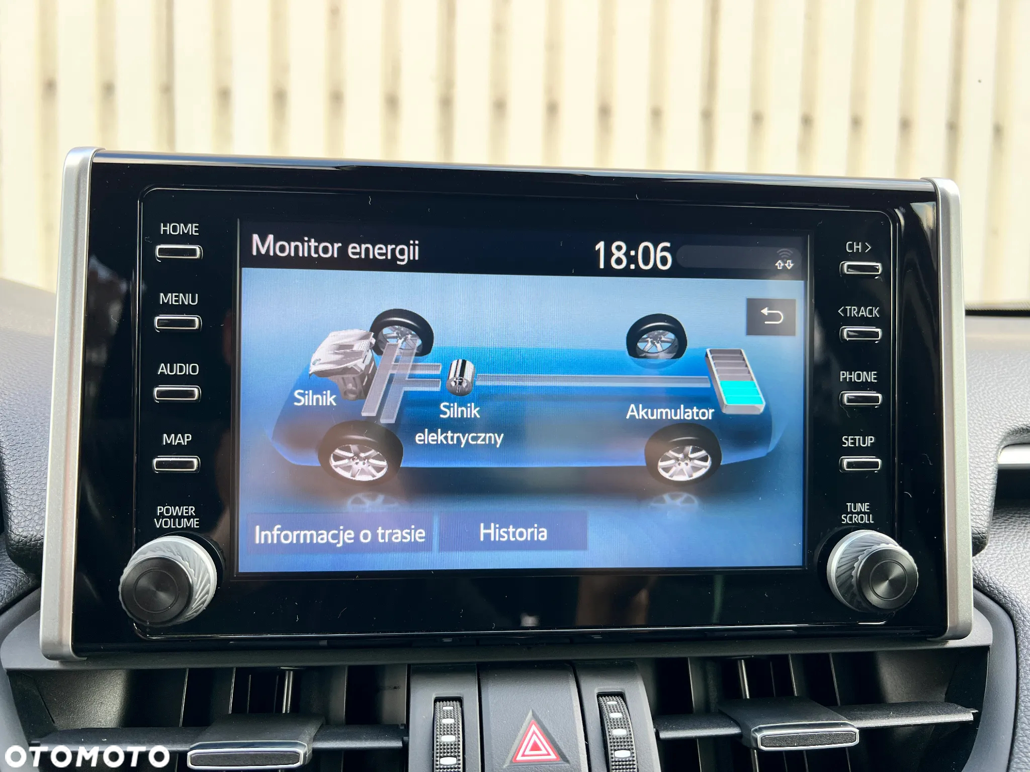 Toyota RAV4 2.5 Hybrid Comfort 4x2 - 35
