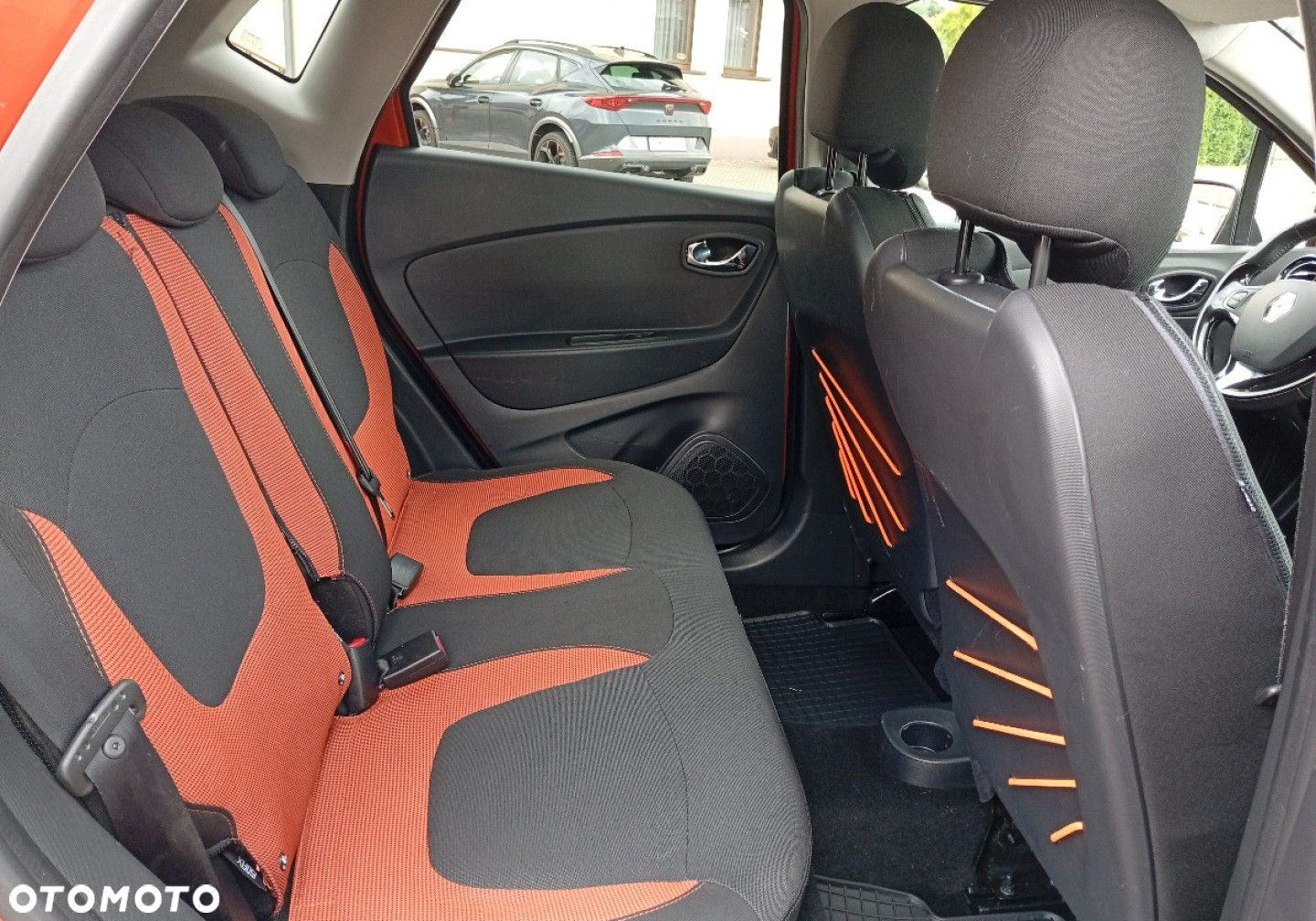 Renault Captur - 19