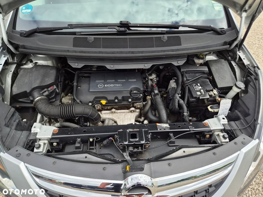 Opel Zafira - 31