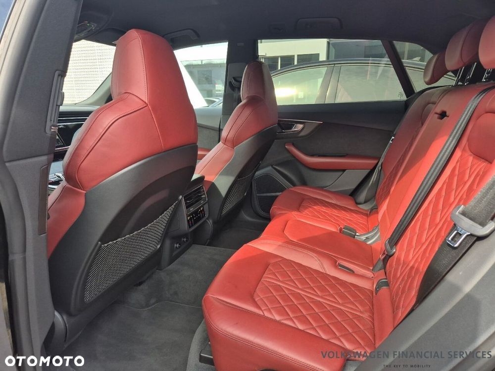 Audi SQ8 - 12