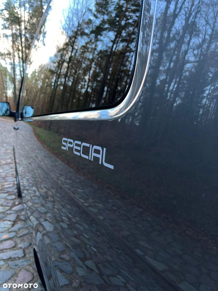 Volkswagen Multivan - 9