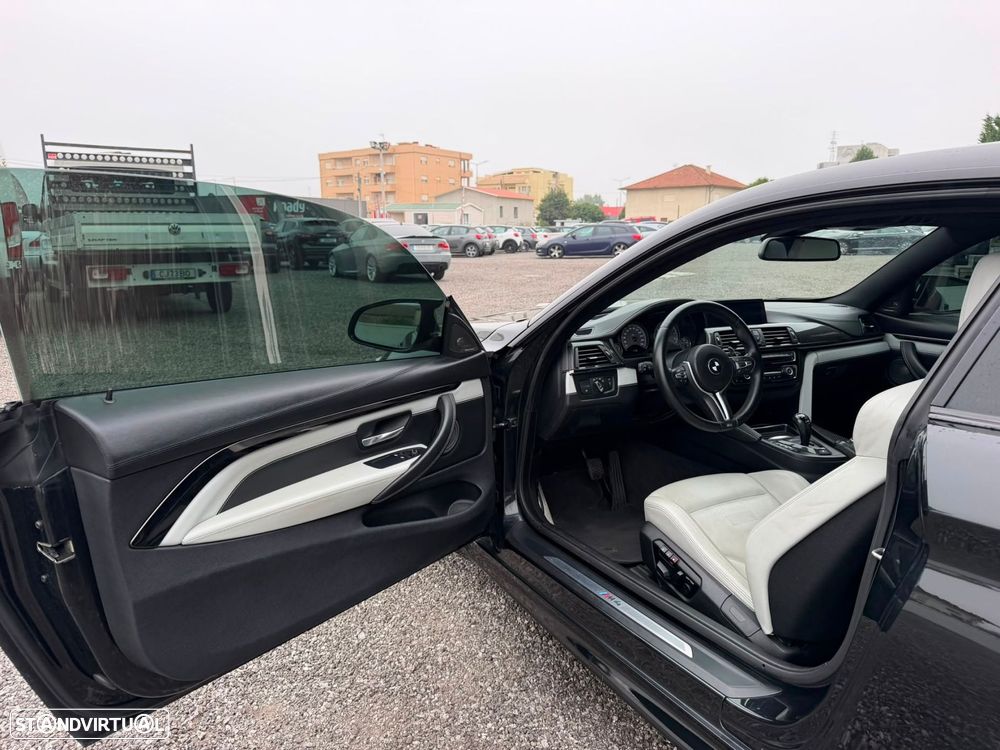 BMW M4 Auto - 46