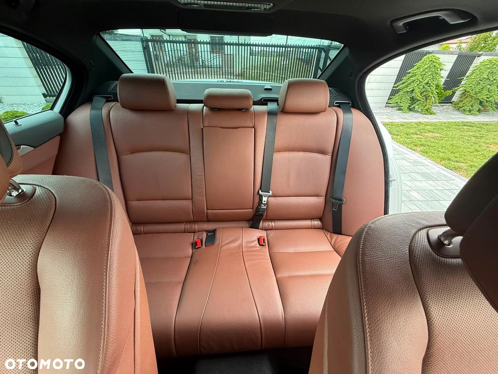BMW Seria 5 - 13