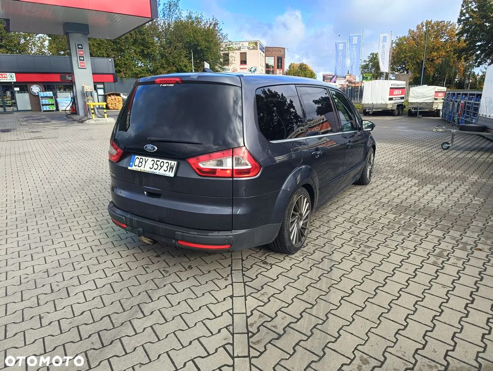 Ford Galaxy 2.2 TDCi DPF Titanium - 4