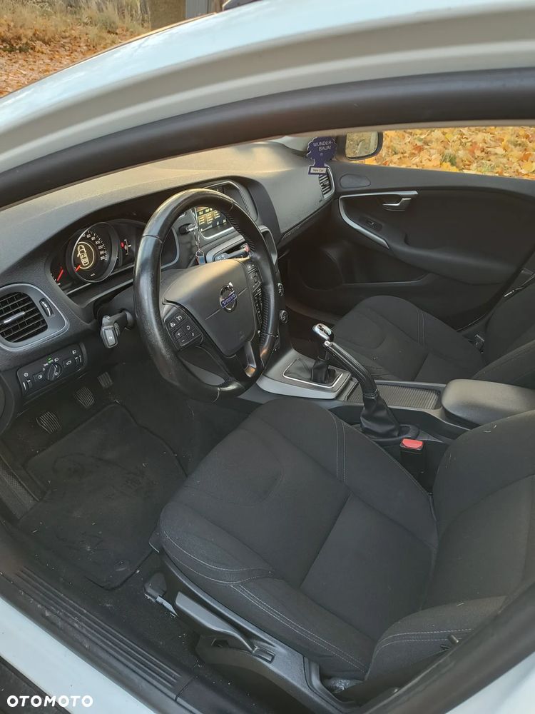 Volvo V40 T3 Drive-E Base - 6