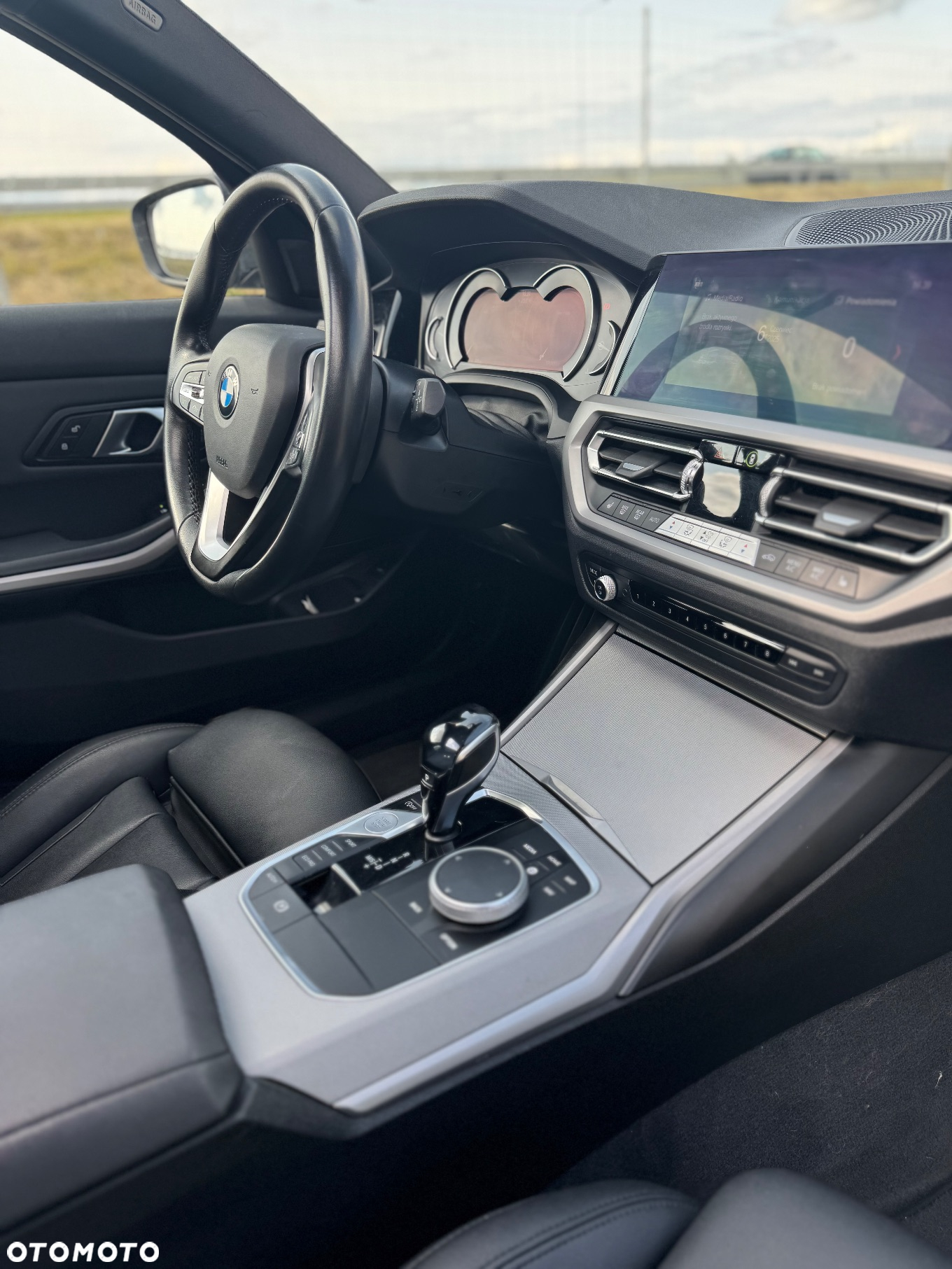 BMW Seria 3 318d Luxury Line - 27
