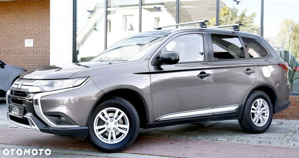 Mitsubishi Outlander - 34