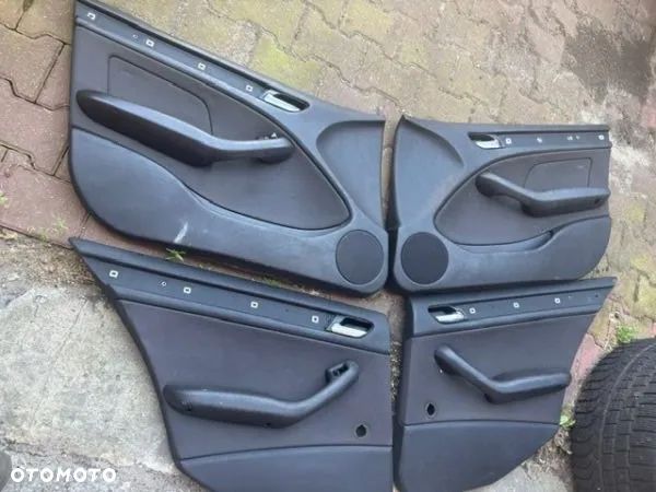 BMW 3 E46 sedan BOCZKI BOCZEK welur czarny kolor airbag lewy prawy przód przedni tył tylny wersja EUROpa