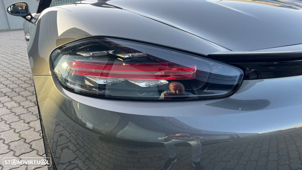 Porsche 718 - 8