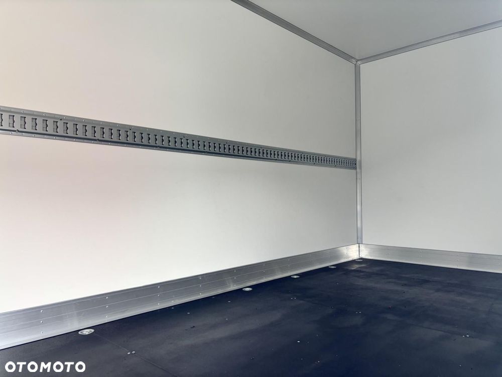 Fiat Ducato Automat Kontener + Winda 4500 x 2100 x 2300 - 10