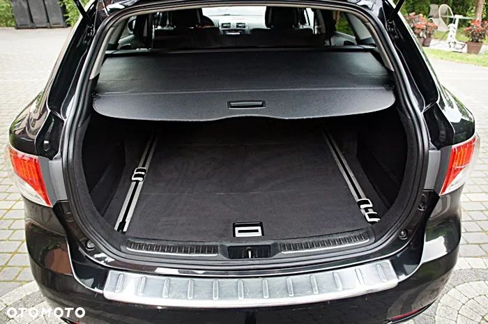 Toyota Avensis 2.0 Premium MS - 22