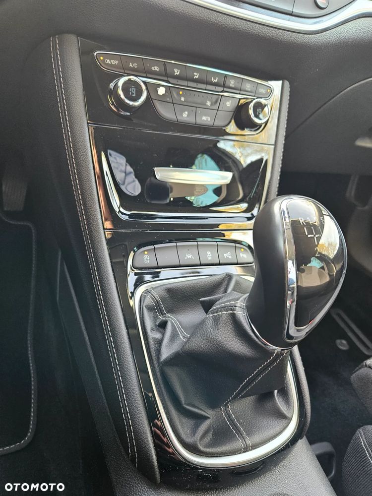 Opel Astra 1.4 Turbo Start/Stop Innovation - 17