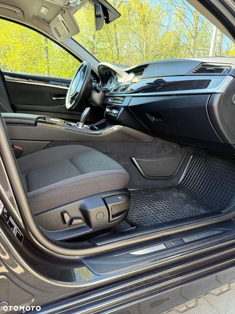 BMW Seria 5 520d - 26