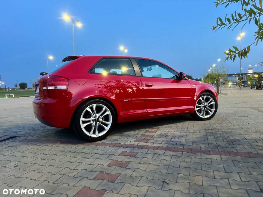Audi A3 2.0 TDI DPF S line Sportpaket - 9