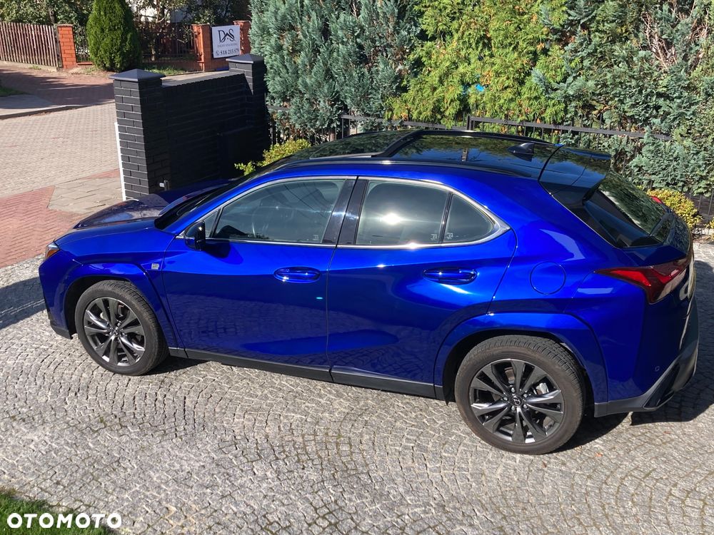 Lexus UX - 9