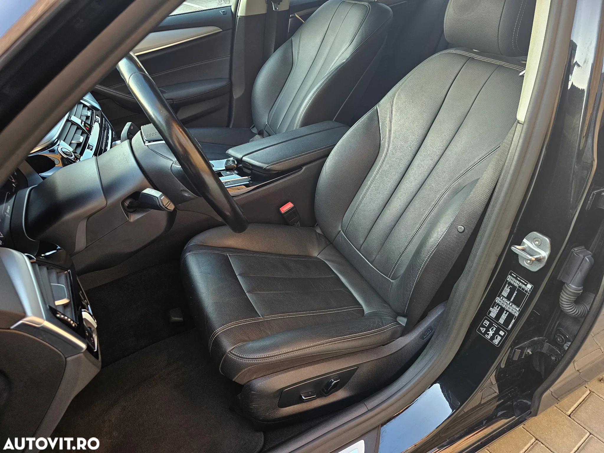 BMW Seria 5 530d xDrive AT - 7