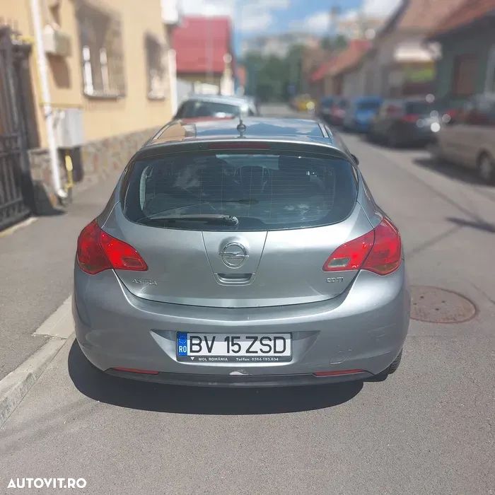 Opel Astra - 4
