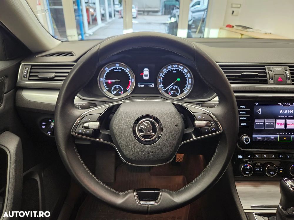 Skoda Superb 2.0 TDI DSG Ambition - 15