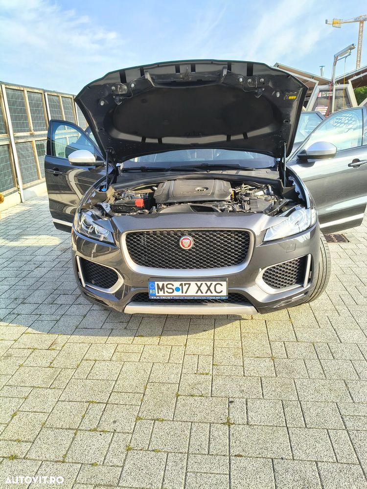 Jaguar F-Pace 20d AWD Aut. R-Sport - 8