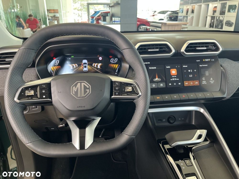 MG ZS Hybrid+ - 14