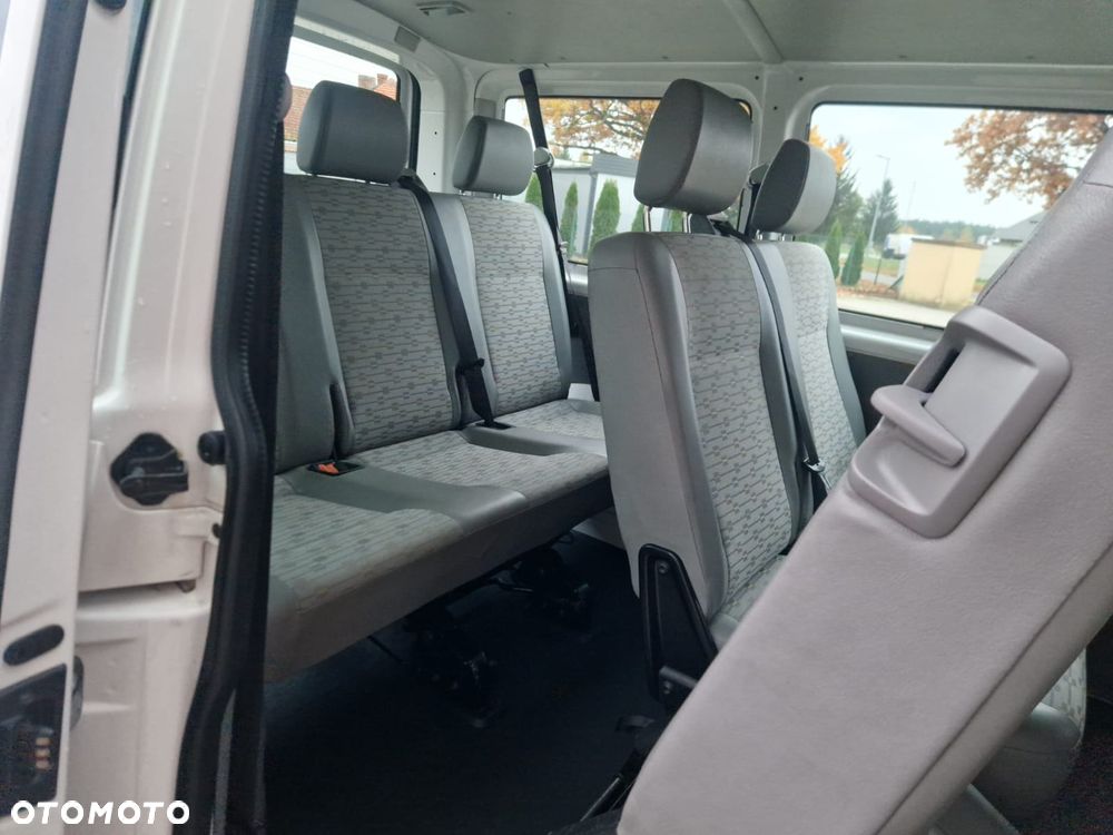 Volkswagen Transporter - 13