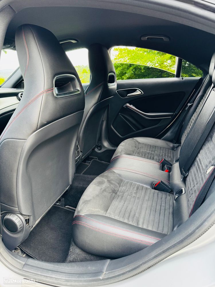 Mercedes-Benz CLA 200 d 7G-DCT AMG Line - 10