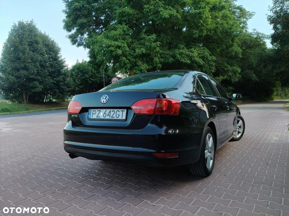 Volkswagen Jetta 1.2 TSI Comfortline - 5