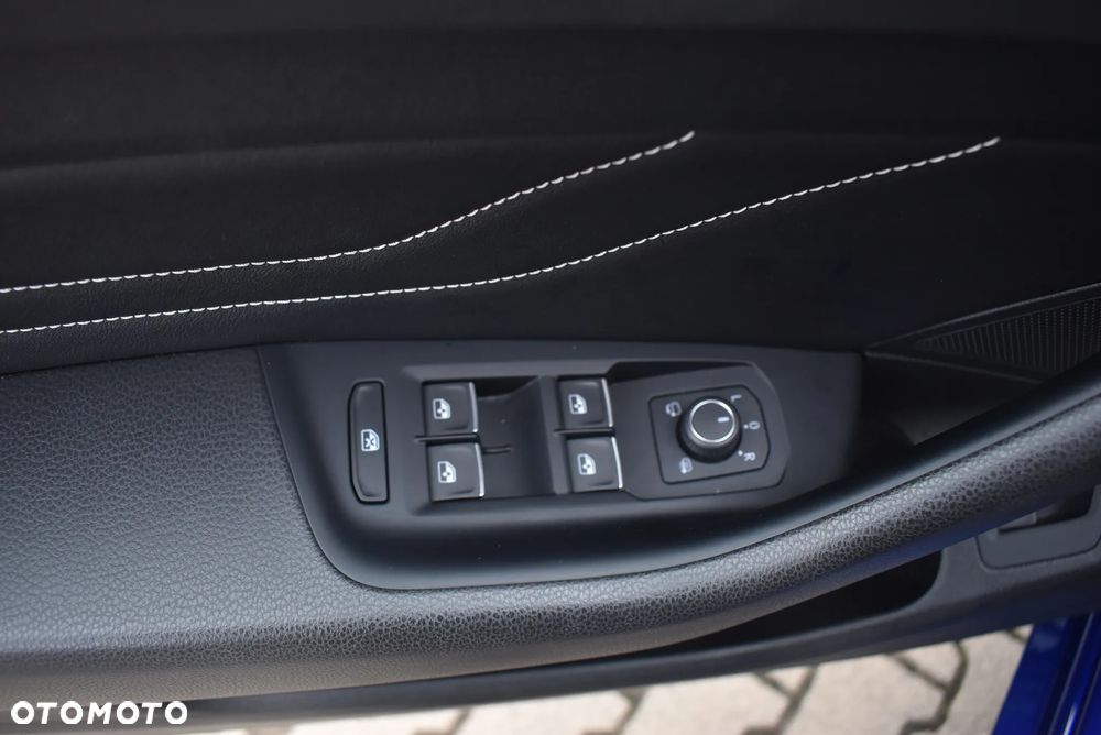 Volkswagen Arteon 2.0 TDI R-Line DSG - 25